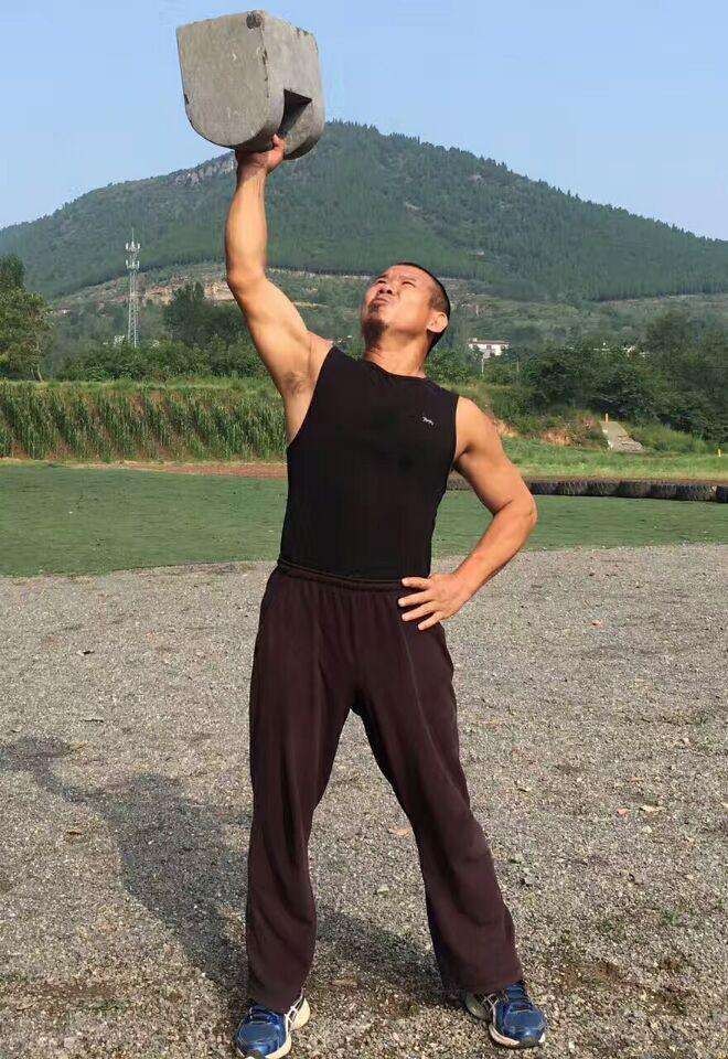 释延孜出镜央视《藏着的武林》,拳迷质疑:还秒杀留学生拳王吗