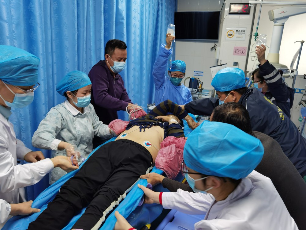 优质的医疗质量管理及合理急救设备的分布,为急性心梗患者抢救赢得