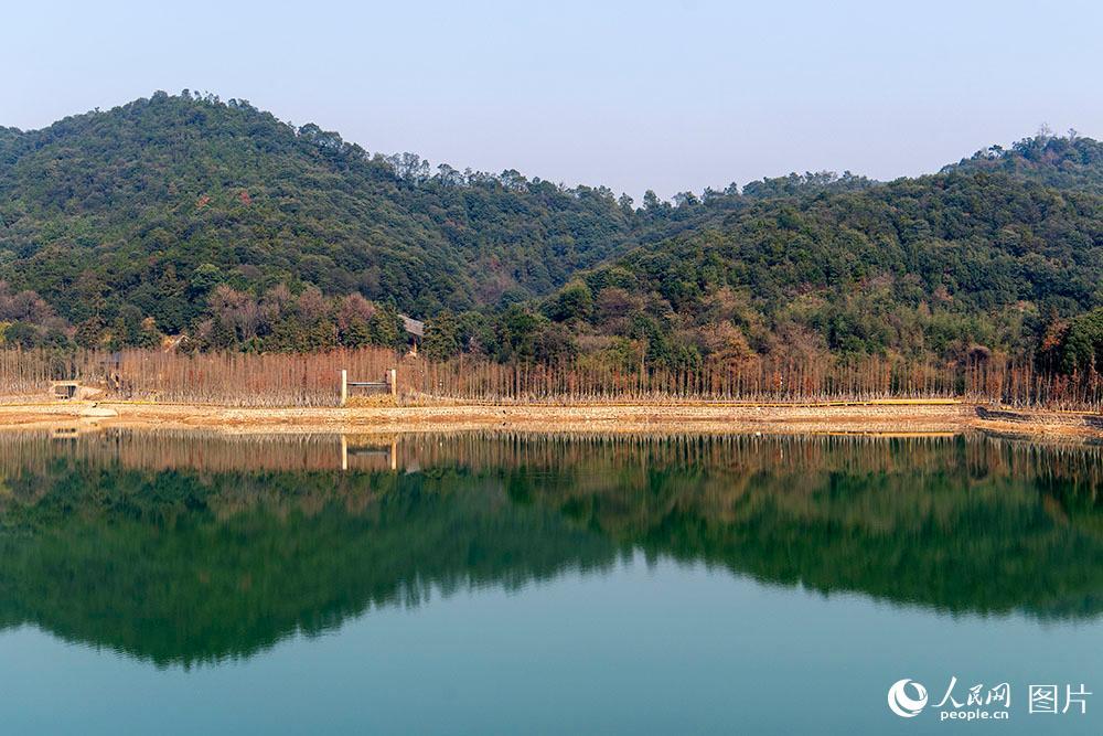 上虞東山別樣美