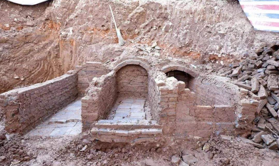 江苏挖出明朝古墓,出土一文物令专家惊喜不已,世界就一件