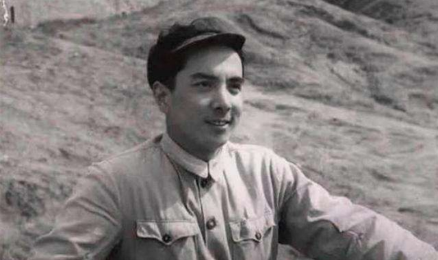 演员黎铿妻子敏感多疑晚上反锁大门不让进最终在公园投湖