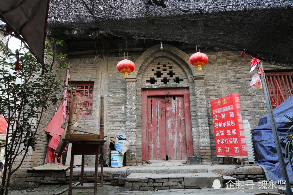 西安曲江三兆村村民纷纷加盖为拆迁做准备