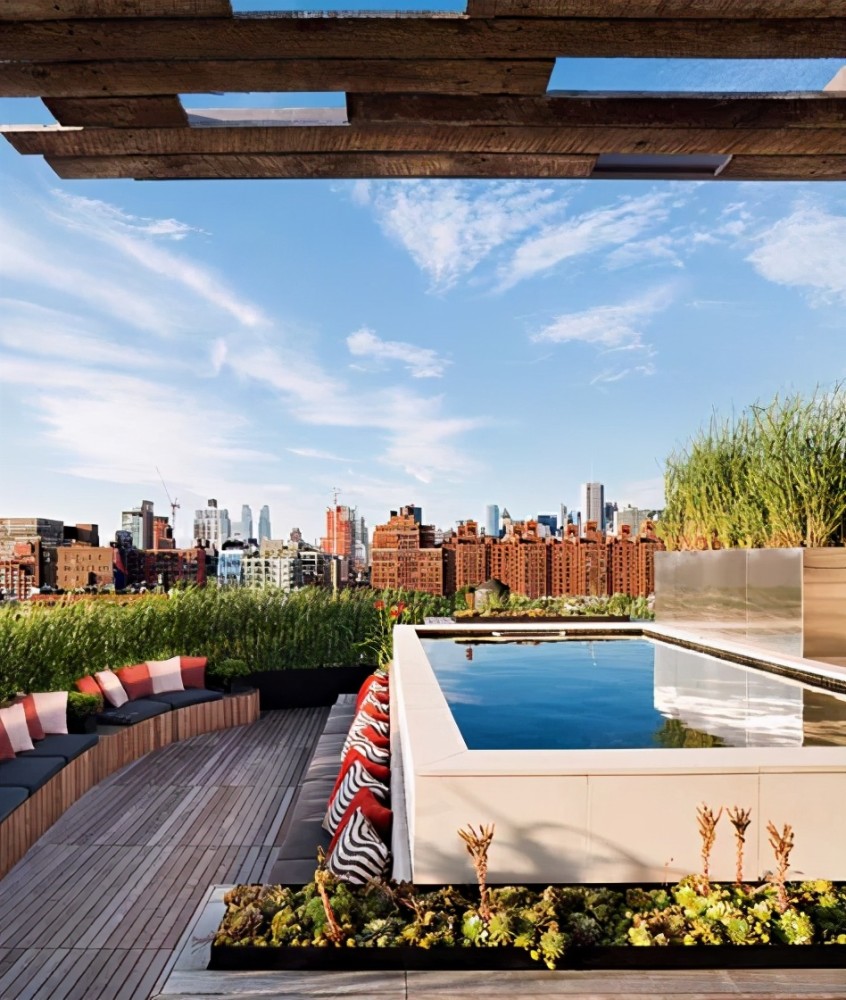 买不起别墅那一定要买顶楼圆你一个空中花园的梦