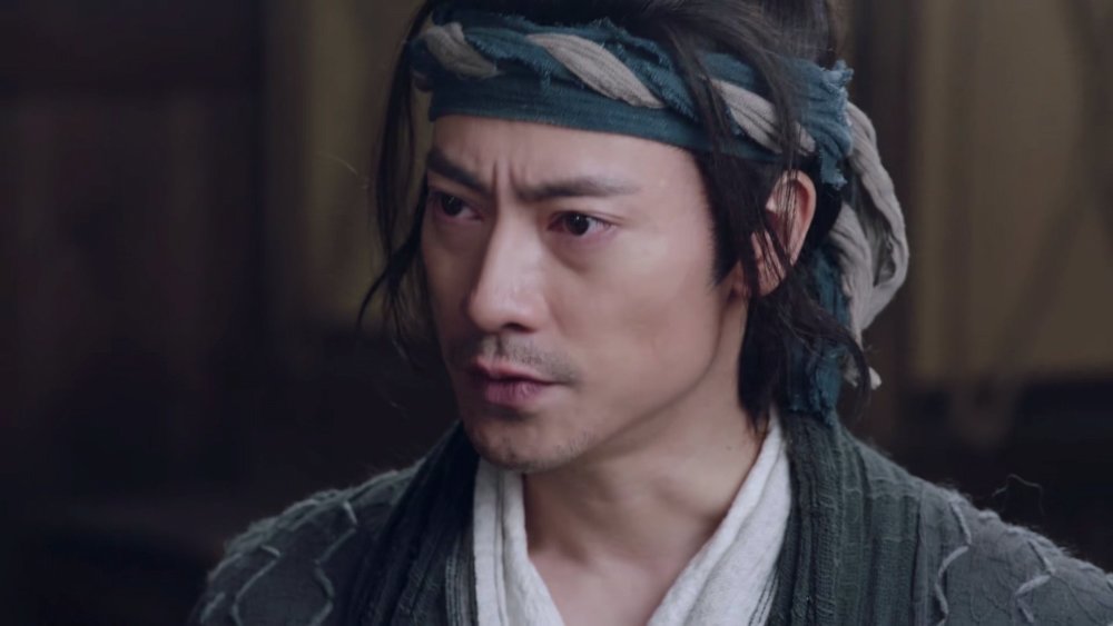 《有翡》谢允:他阳光般的笑容背后,隐藏的是黑暗的人生_腾讯新闻