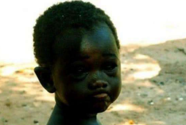 网红非洲小黑孩图片