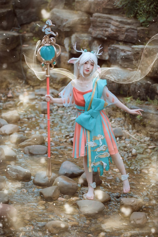 cos欣赏瑶遇见神鹿