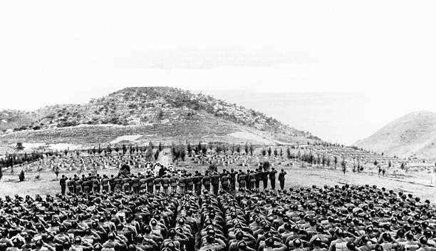 抗美援朝时期,最先跨过鸭绿江的志愿军13兵团,由什么部队组成?