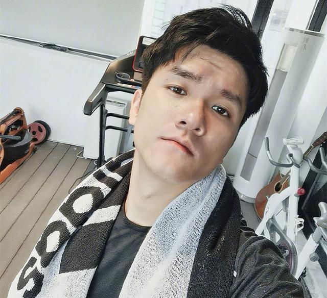 lol手游国服上线遥遥无期we若风吐槽职业选手都快闲出疯了