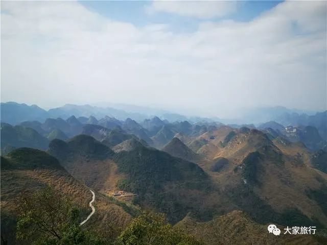 清远阳山靘雾山,一片乳房一样的石头峰林,听说求子灵验哦