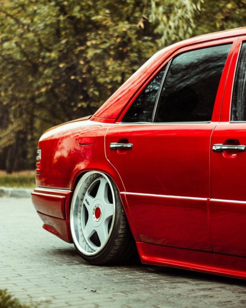 奔驰e级 w124改装虎头奔