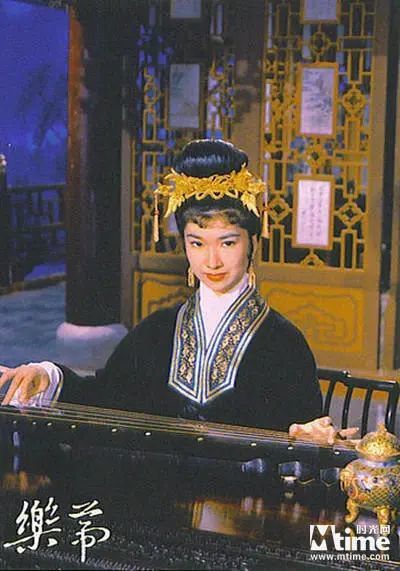 香港喜剧电影排行榜_1993年香港电影票房排行榜前十位,李连杰电影数量爆发的一年(2)