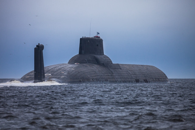 展现的就是该领域的重要代表之一--台风级核潜艇(即941型战略核潜艇