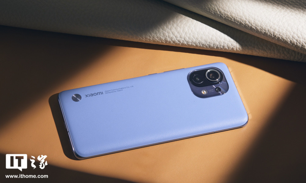 it之家开箱小米11开箱图赏四曲面柔性屏5nm骁龙芯