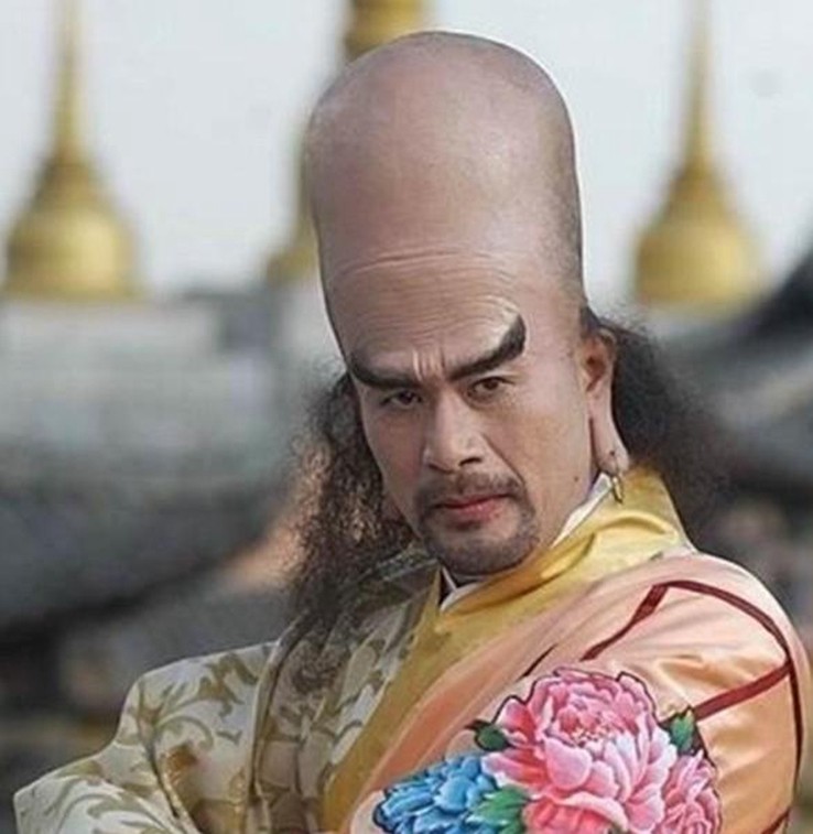 盘点那些"丑"造型,杨颖戴鞋拔子面罩,杨紫很雷人,张张辣眼睛_腾讯新闻