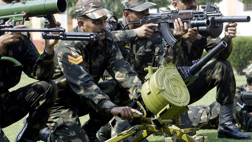 印度抗疫失败破罐破摔斥重金囤积大批武器巴铁开战风险上升