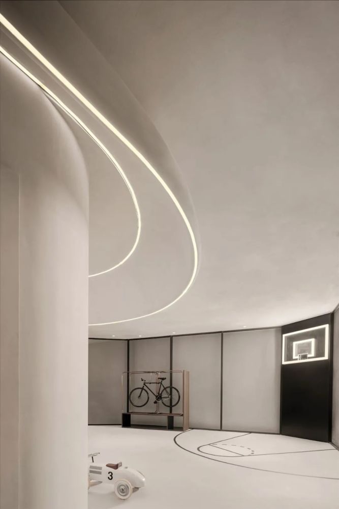 曲线之美书写600㎡大宅典范丨唐忠汉新作