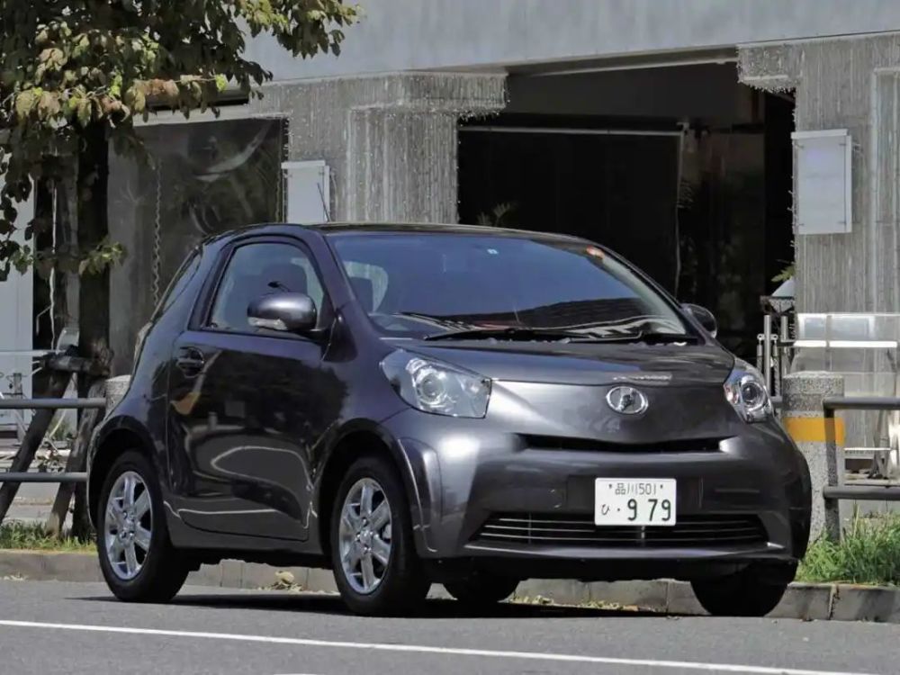 宏光miniev也就图一乐硬核老头乐还得看丰田车