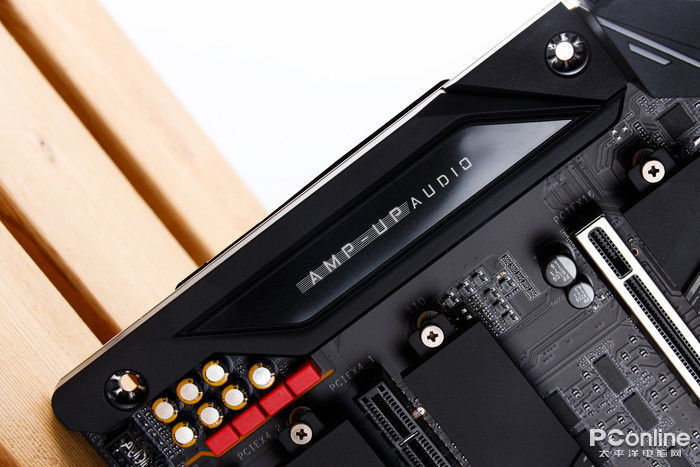 技嘉b550 aorus master使用realtek的alc1220-vb声卡,支持7.