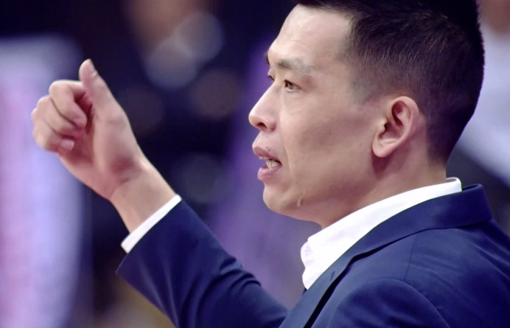 首钢险遭17分逆转邱天仰天怒吼外援2813关键三分杀死比赛