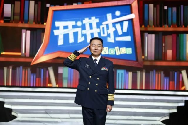 跟着海军陆战队某旅旅长王家权更让人忍不住疯狂打call而现实中的他们