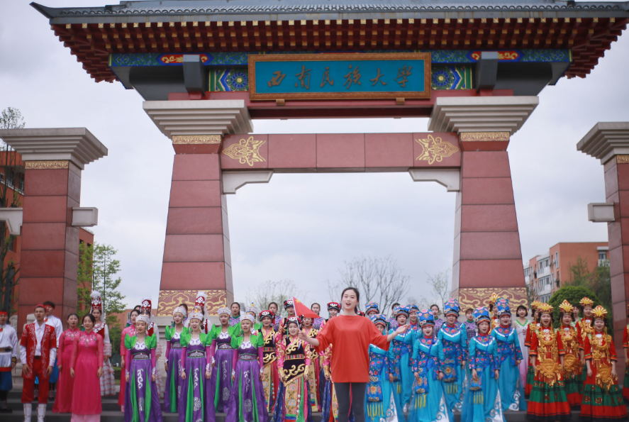 2020国内双一流大学_2020年国内双一流高校“满意度”排名,清华坐稳第一