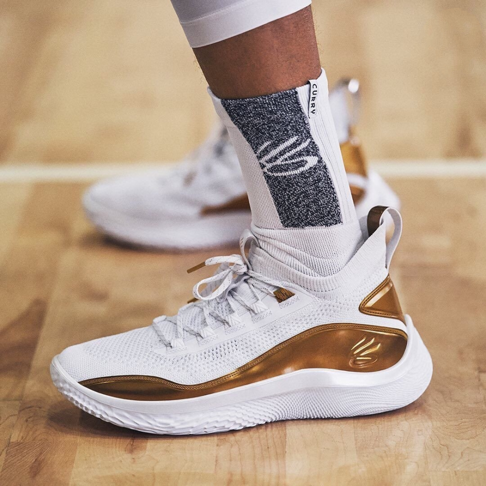 实战球鞋库里8白金underarmourcurry8白金