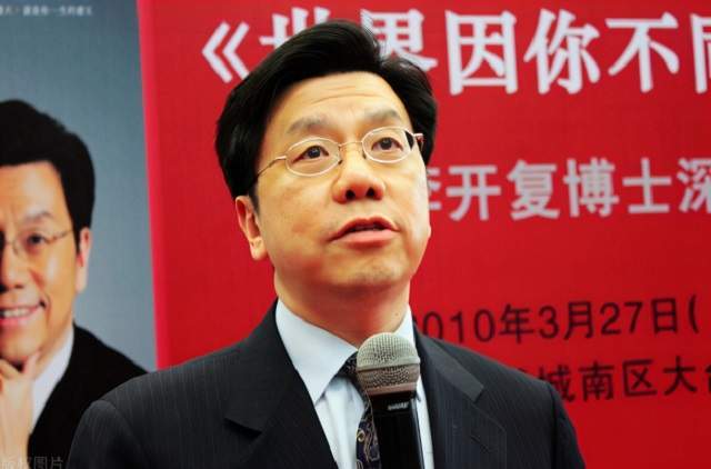 李开复拒绝绿卡将864家公司带回中国公开抵制非你莫属
