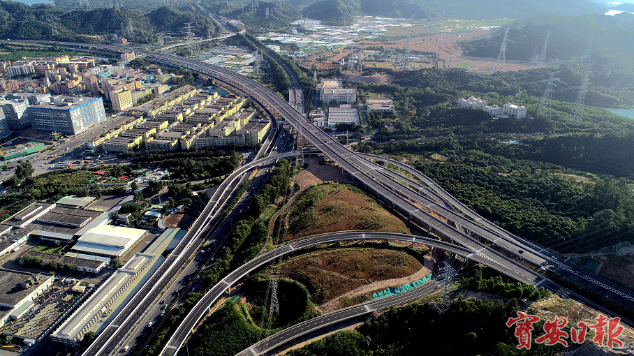 刚刚深圳外环高速公路一期正式开通