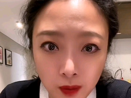 有的网友说杨姐回到中国是为了躲避澳大利亚的疫情看看杨姐怎么说的