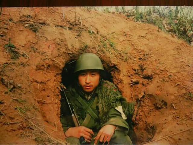 两山轮战时,在猫耳洞抽烟不怕被偷袭?奋战三天三夜,6人能抽14条烟