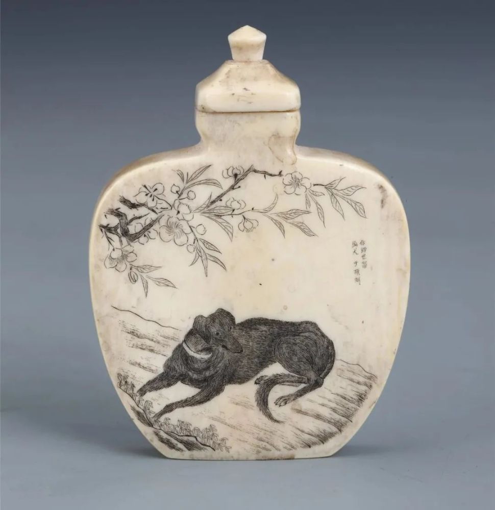 方寸洞天鼻烟壶精品展展出251件馆藏文物其中绝大多数首次与公众见面