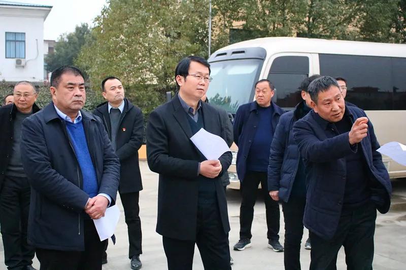 内乡县长杨曙光调研污染防治攻坚工作