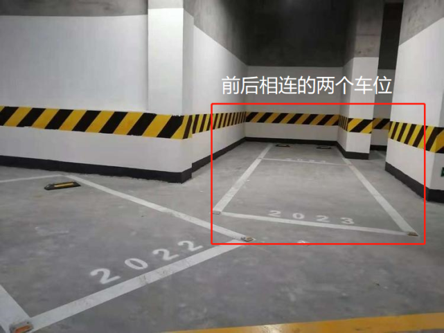 被房梁,墙壁包围的车位接房业主维权难,背后隐患惹人忧随着小区