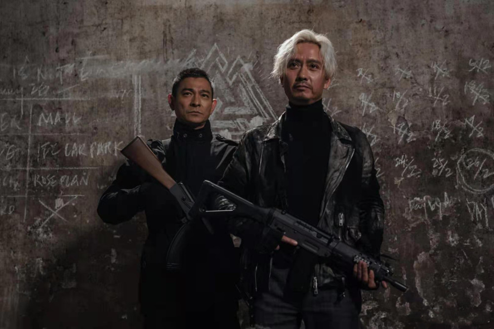 《拆弹2》上映四天,票房已经破 4亿,豆瓣评分 8.