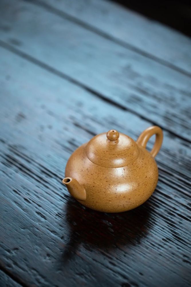 西云堂陈伟制丨葵黄朱泥梨形160cc