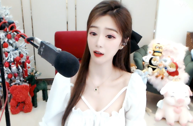 网红不要面子吗舞帝小天天下跪热议自夸蜜桃臀能生足球队