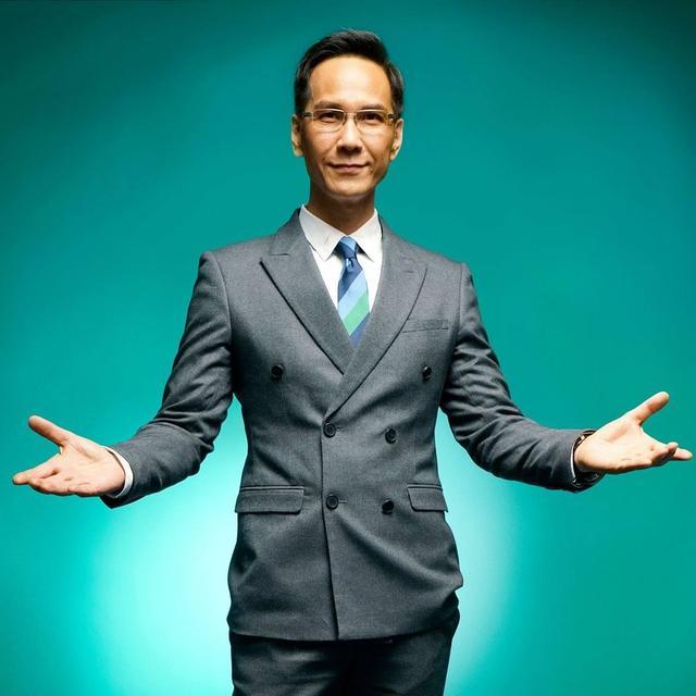 陈启泰低调爱妻22年出门爱报行踪没事时就一直待在家里陪老婆