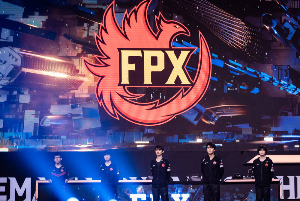 fpx训练赛战胜edg雨月家族全员登场牛宝阿卡丽独孤carry