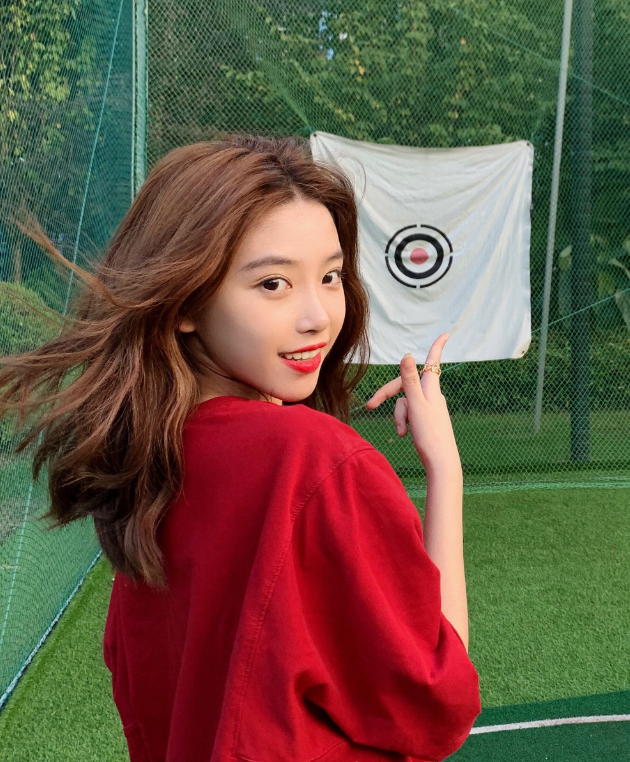 半藏森林获王思聪高赞,靠纯欲风逆转风评又成女神_腾讯新闻