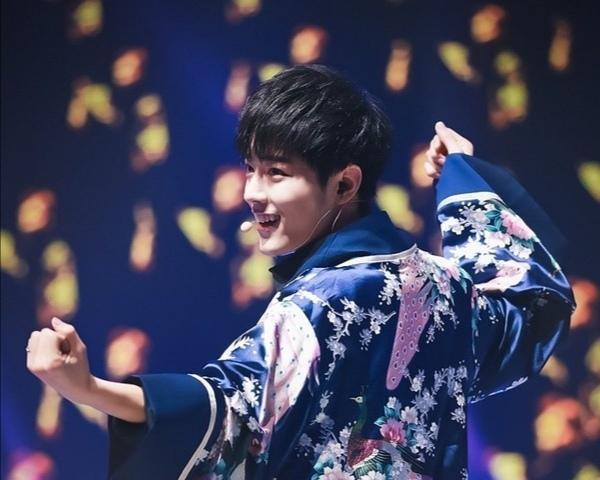 世界最帅排行榜_[星闻]防弹少年团V获得“2021世界上最帅的男人TOP10”一位...全球...