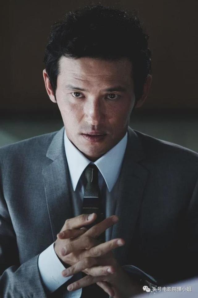 提到黄政民,有两部电影和角色必然提及:《新世界》里的丁青,《特工》