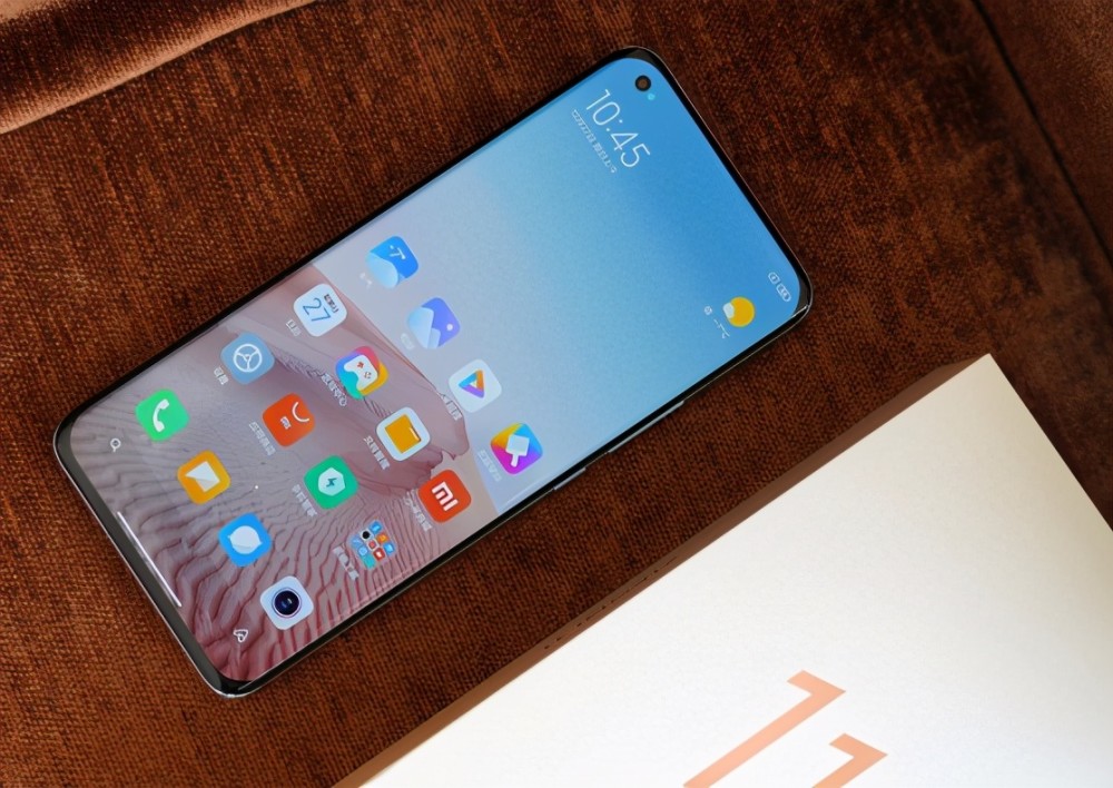 小米11对比华为mate40pro ,在性价比上,还是小米11值得购买