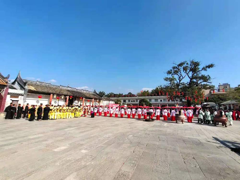 大力推動冼夫人故里雷垌及周邊的發展,促進冼夫人文化建設,上午9點,在