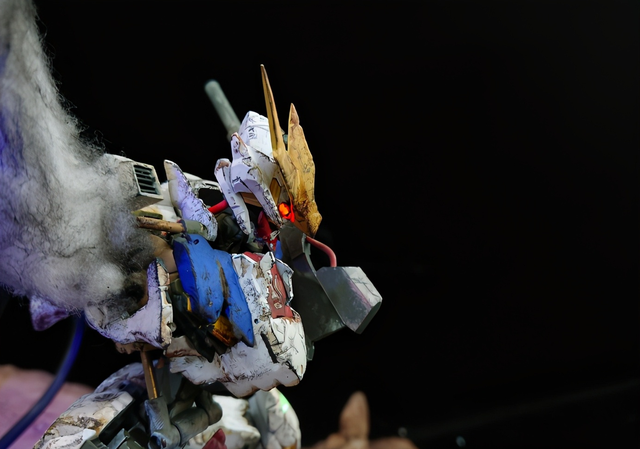 最终决战,加灯,战损巴巴托斯狼王高达模型_腾讯新闻