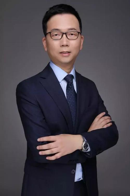 一位经济学博士的婚姻