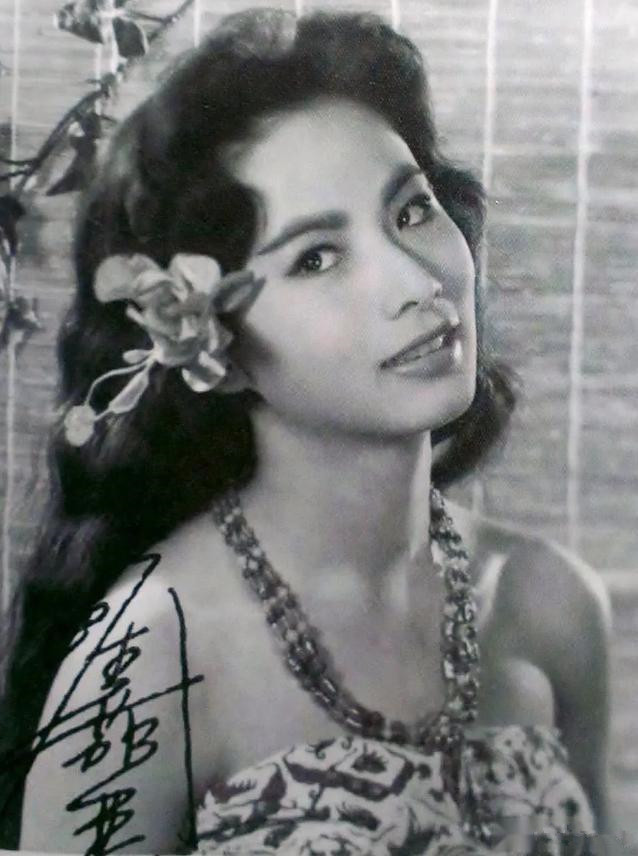 82岁香港美人鱼于美国去世霍英东曾花重金追求她