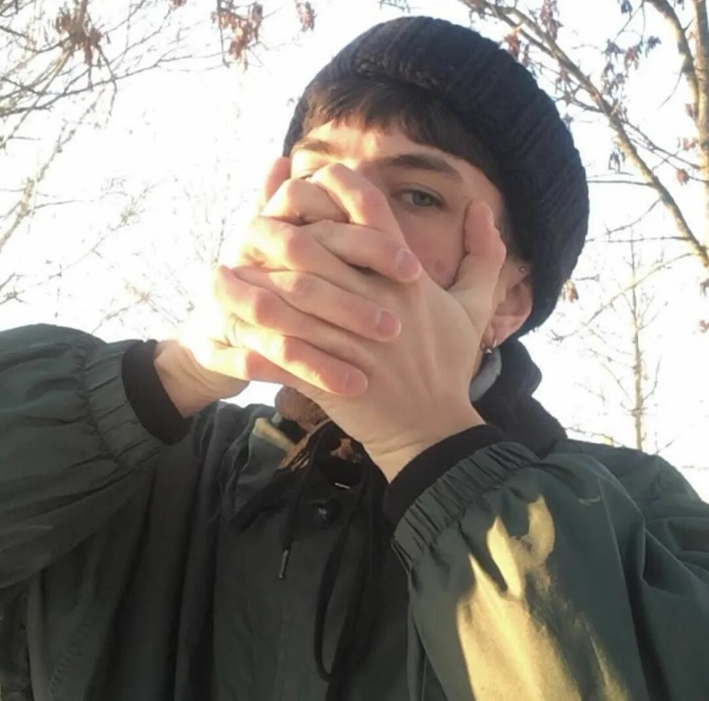 精美男生头像:冬天很冷,到我怀里来_腾讯新闻