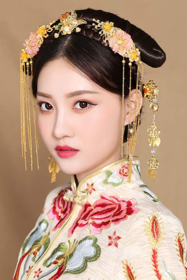 跟妆师和化妆师的区别 跟妆师包括哪些服务 腾讯新闻