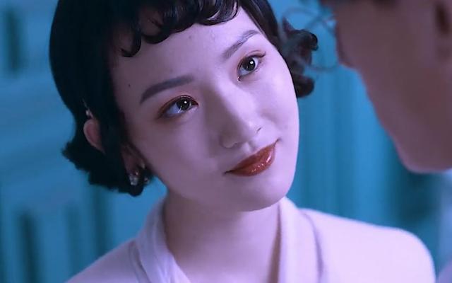 《潜梦追凶》白灵犀的那一吻只是为了补口红,沈子凌却失了心_腾讯新闻