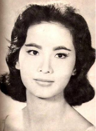 有着"香港石油大王"之称的刘浩清亦是曾追求过欧嘉慧,为了纪念这位